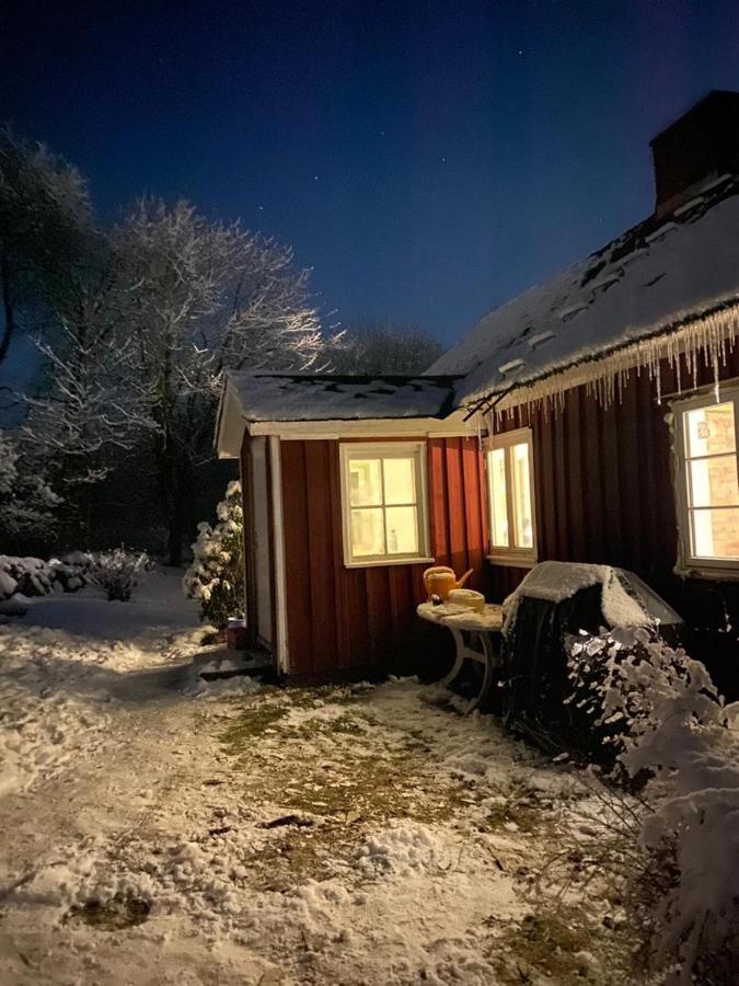 Вілла Mysig Stuga Naera Aestad Vingard & Spa Екстер'єр фото